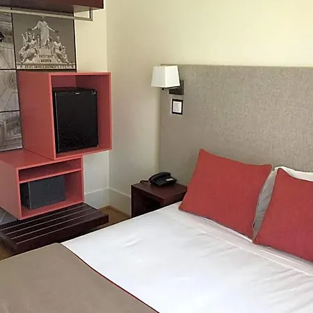 Dublin Hotel *